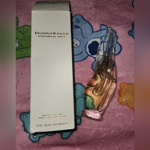 Donna Karan Cashmere Mist Eau De Parfum